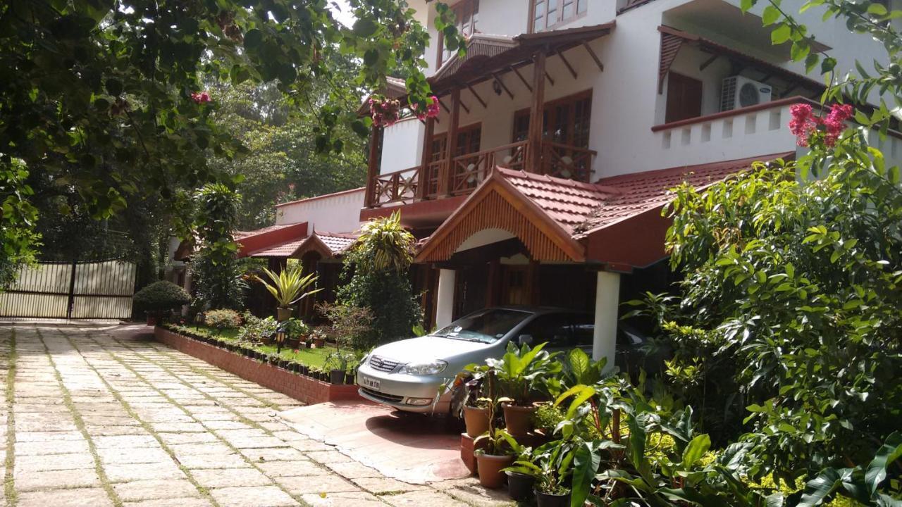 Villa Serena Bangalore Exterior photo
