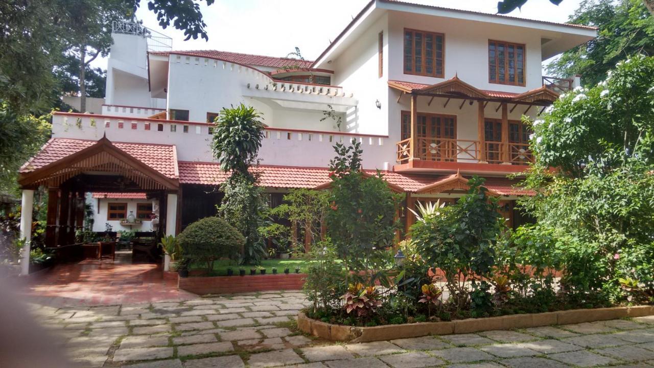 Villa Serena Bangalore Exterior photo